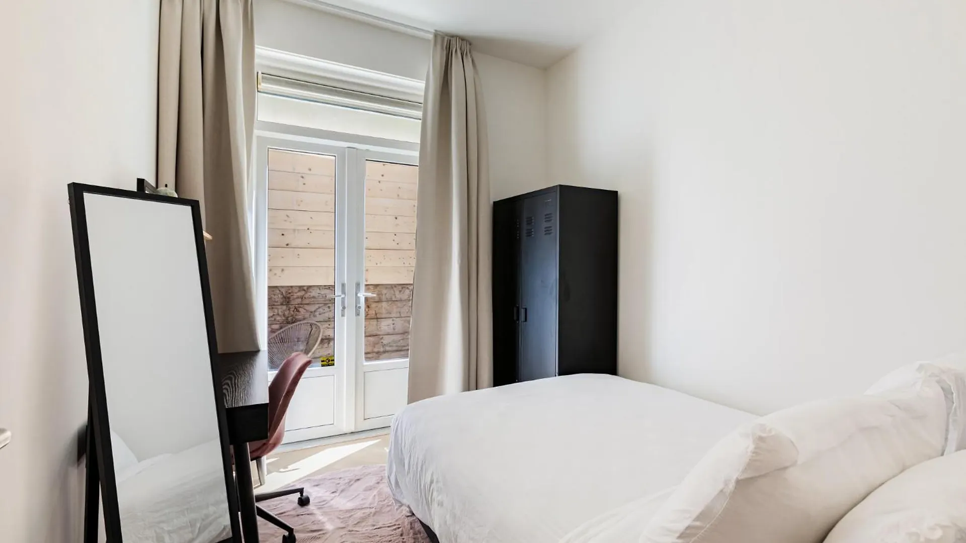 Stylish Apartment Next To The Amstel River- Unit F Amszterdam